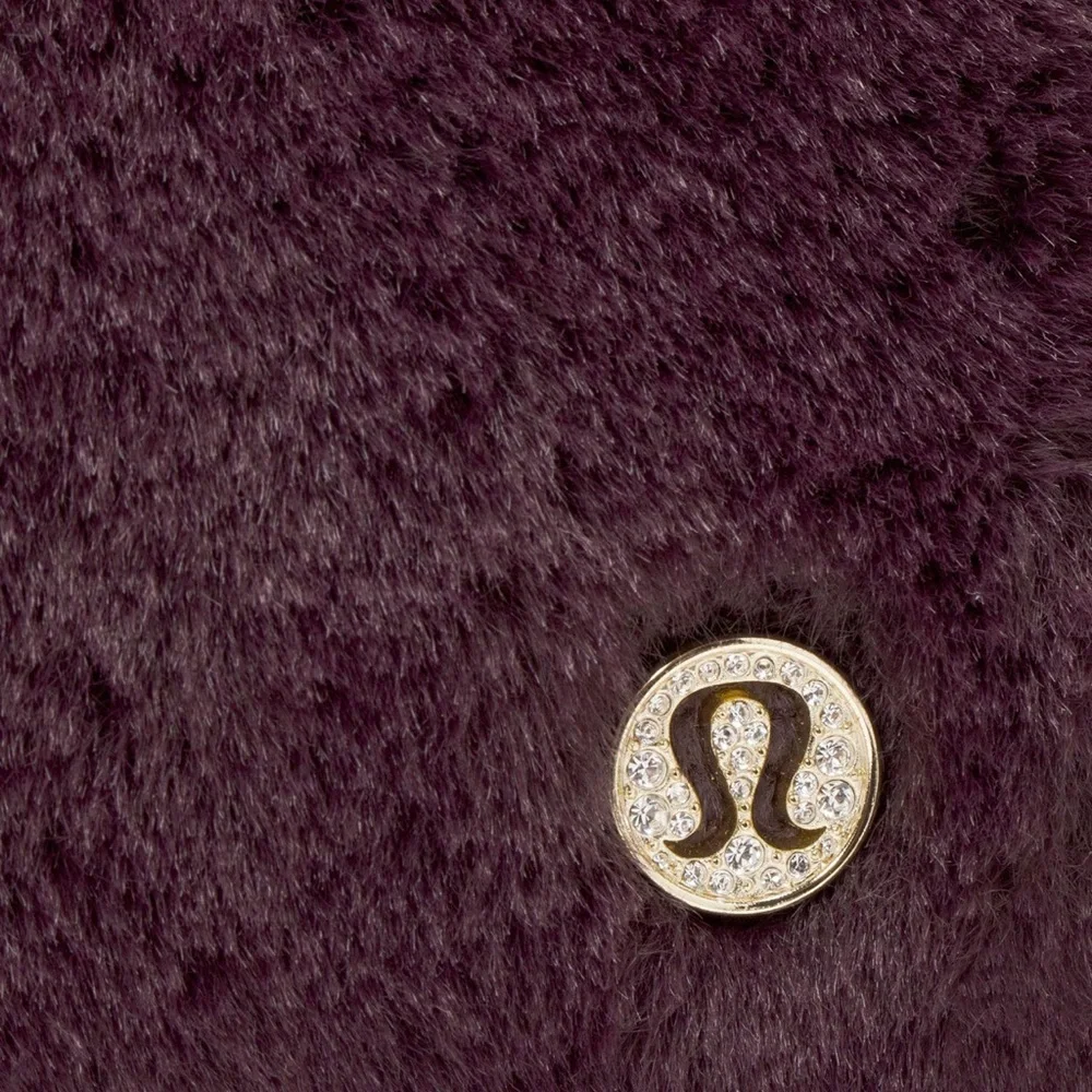 Lululemon NWT Everywhere Belt Bag - Plush Fleece - Black Plum/Gold - Picture 6 of 7